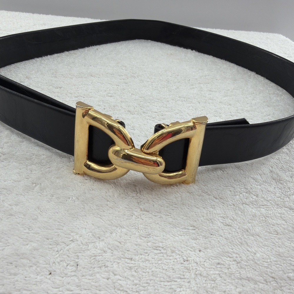 Paquette Interlocking Two Piece Vintage Gold Tone Classic Vintage Belt/Buckle